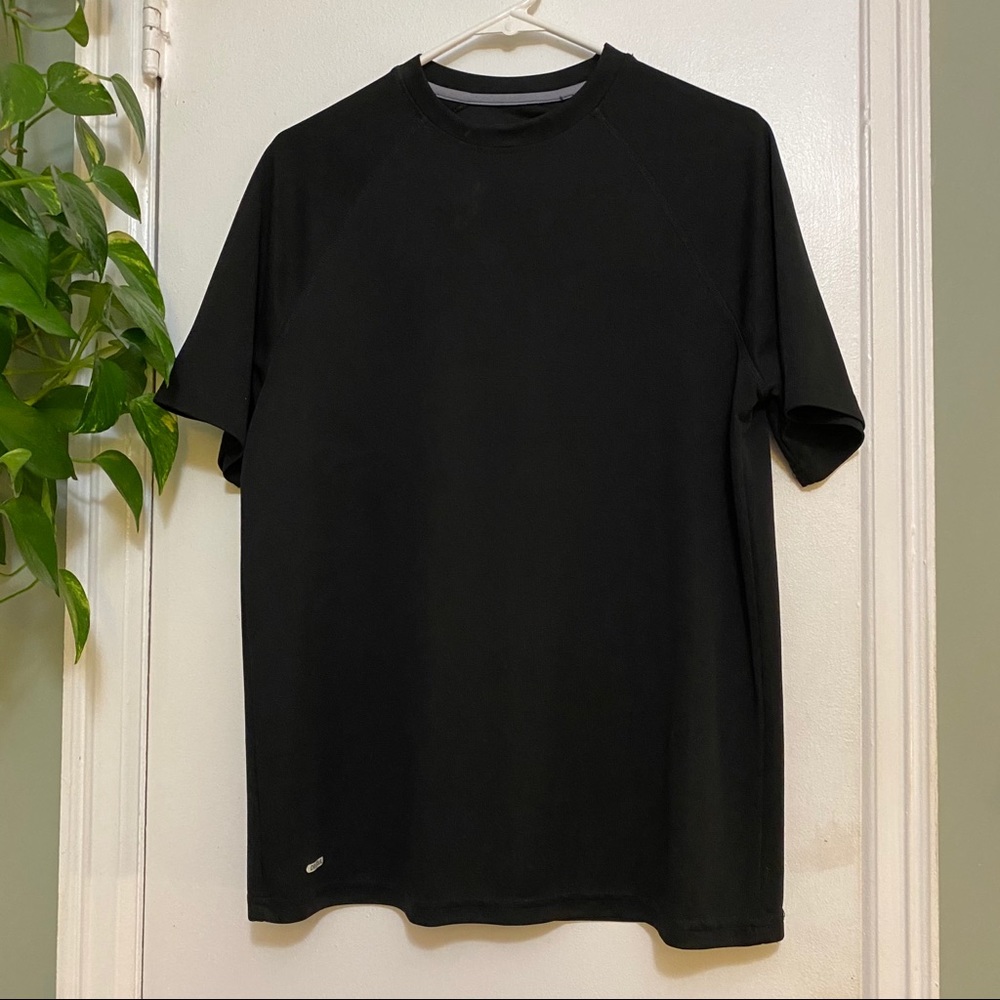 ↠NWOT↞ Dry Fit Men’s Tee